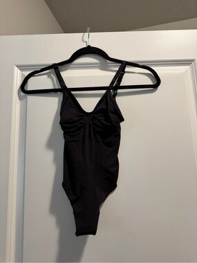 Skims Bodysuit Thong